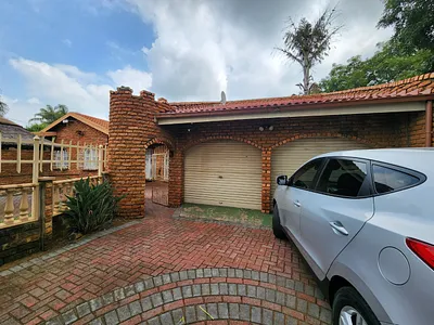 3 Bedroom House For Sale in Pretoria - 4OCp.webp