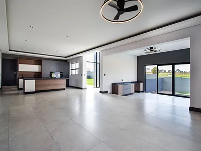 4 Bedroom House For Sale in Centurion - E12c.webp