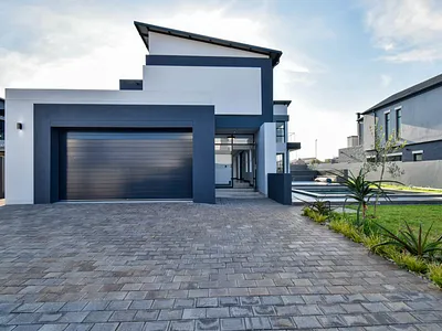 4 Bedroom House For Sale in Centurion - jYDx.webp