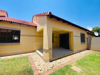 3 Bedroom Apartment For Sale in Pretoria - CRe3.webp