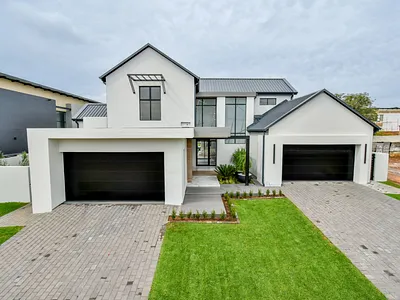 6 Bedroom House For Sale in Centurion - WzMW.webp