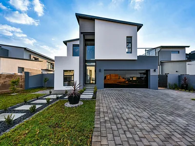 4 Bedroom House For Sale in Centurion - y30u.webp