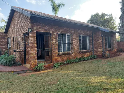 2 Bedroom House For Sale in Pretoria - kUlX.webp