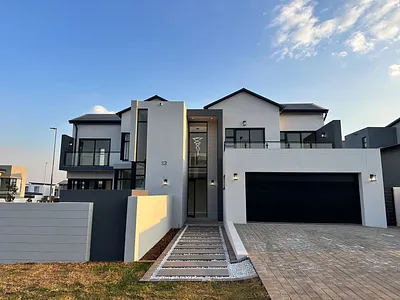 4 Bedroom House For Sale in Centurion - nSp3.webp