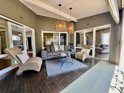 2 Bedroom House For Sale in Johannesburg - fuyM.webp