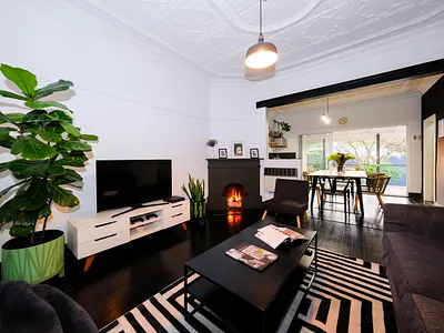 2 Bedroom House For Sale in Johannesburg - img