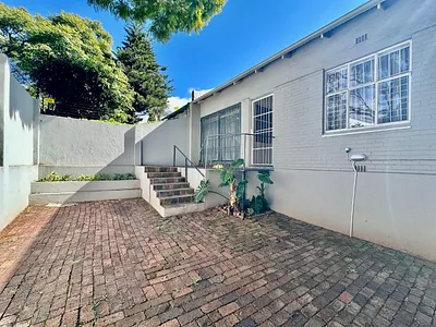 3 Bedroom House To Rent in Johannesburg - 44SM.webp