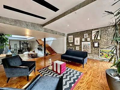 2 Bedroom Apartment For Sale in Johannesburg - iulj.webp