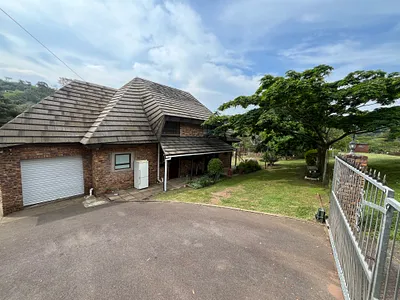 3 Bedroom House For Sale in Kloof - img