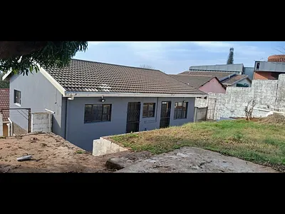 3 Bedroom Apartment To Rent in Durban - img