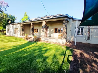 3 Bedroom House To Rent in Pretoria - XJA0.webp