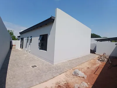 2 Bedroom Townhouse For Sale in Dorandia, Pretoria - OquP.webp