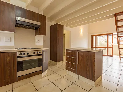 2 Bedroom Apartment For Sale in Witkoppen, Sandton - cEoF.webp
