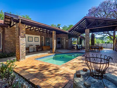 4 Bedroom House For Sale in Centurion - icQ1.webp