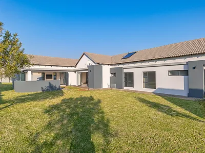 4 Bedroom House For Sale in Centurion - 0sWk.webp