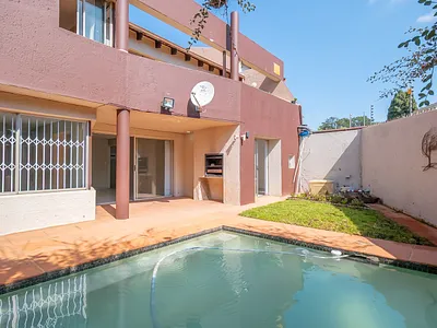 2 Bedroom Townhouse For Sale in Randburg - YrRG.webp
