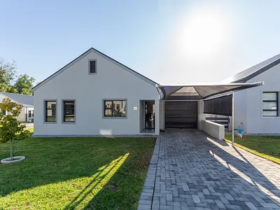 3 Bedroom House For Sale in Oudtshoorn - hlsm.webp