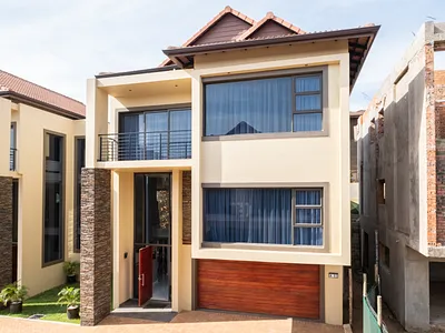 3 Bedroom Townhouse For Sale in Umhlanga - O4Kz.webp