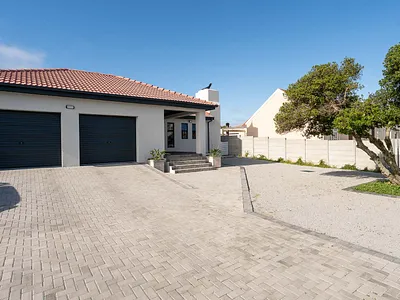 3 Bedroom House For Sale in Velddrif - AvA0.webp