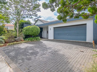 4 Bedroom House For Sale in Centurion - cXyi.webp