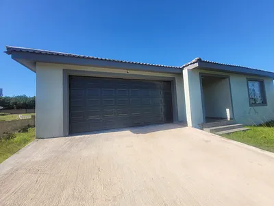3 Bedroom House For Sale in Jeffreys Bay - NHP7.webp