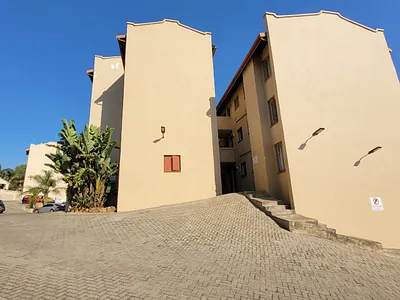 2 Bedroom Apartment For Sale in Roodepoort - Tygk.webp