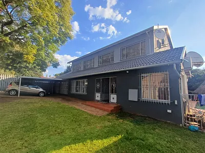 3 Bedroom House To Rent in Randburg - D5aw.webp