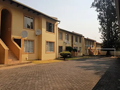 2 Bedroom Apartment For Sale in Randburg - nrAH.webp