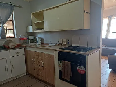 1 Bedroom Apartment To Rent in Roodepoort - I57v.webp
