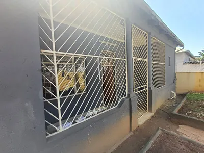 1 Bedroom Apartment To Rent in Johannesburg - ehWK.webp