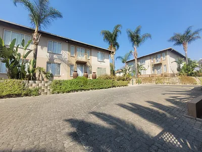 2 Bedroom Apartment For Sale in Roodepoort - B7b5.webp