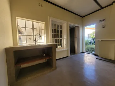 1 Bedroom Apartment To Rent in Sandton - goLj.webp