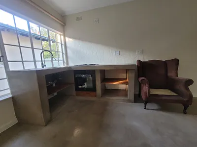 1 Bedroom Apartment To Rent in Sandton - aknX.webp