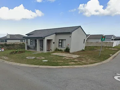 2 Bedroom House For Sale in Jeffreys Bay - qedu.webp