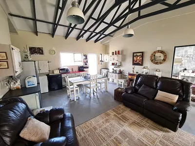 2 Bedroom House For Sale in Jeffreys Bay - img