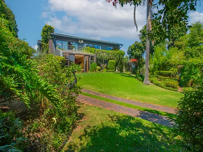 4 Bedroom House For Sale in Roodepoort - G5Z7.webp