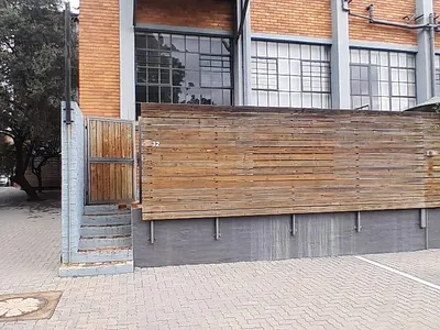 1.5 Bedroom Apartment To Rent in Johannesburg - MwcW.webp