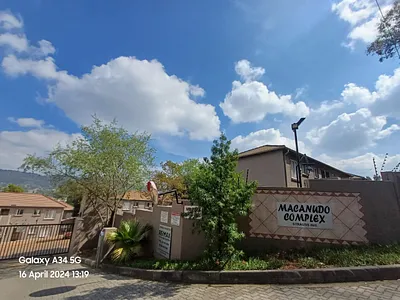 2 Bedroom Townhouse For Sale in Roodepoort - MSDP.webp