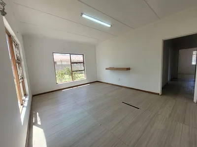 3 Bedroom House To Rent in Humansdorp - 77rT.webp