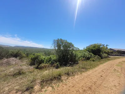 Vacant Land For Sale in Oyster Bay - 628K.webp