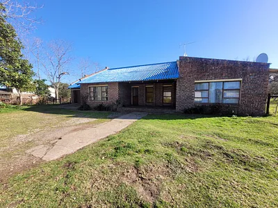 3 Bedroom House To Rent in Humansdorp - img