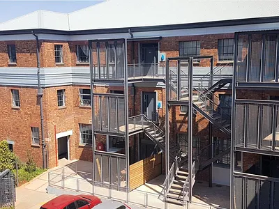 1 Bedroom Apartment For Sale in Johannesburg - X62w.webp