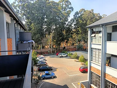 1 Bedroom Apartment For Sale in Johannesburg - XEnX.webp