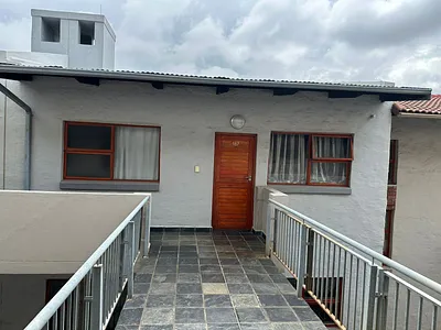 2 Bedroom Apartment For Sale in Midrand - tZQk.webp