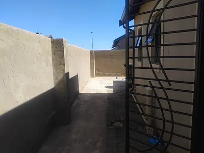 2 Bedroom Apartment To Rent in Roodepoort - lbRE.webp