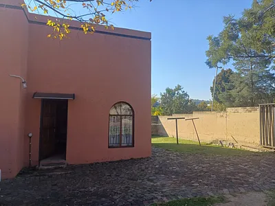 2 Bedroom Apartment To Rent in Johannesburg - IR63.webp