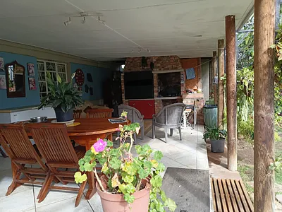 3 Bedroom House For Sale in Uitenhage - XCfH.webp