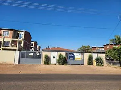 0.5 Bedroom Apartment To Rent in Pretoria - kOyS.webp