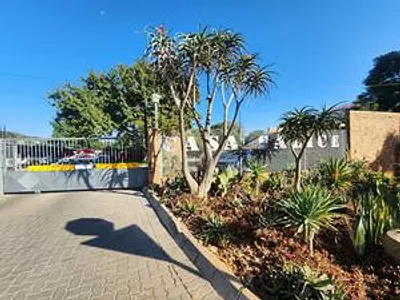 3 Bedroom Apartment To Rent in Pretoria - uaEp.webp