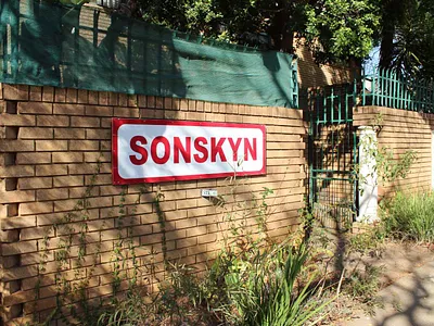 1 Bedroom Apartment To Rent in Pretoria - crCu.webp